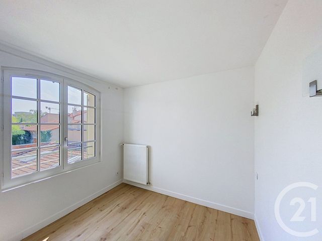 Appartement F3 à louer - 3 pièces - 55.68 m2 - CLERMONT FERRAND - 63 - AUVERGNE - Century 21 Stéphane Roume Immobilier