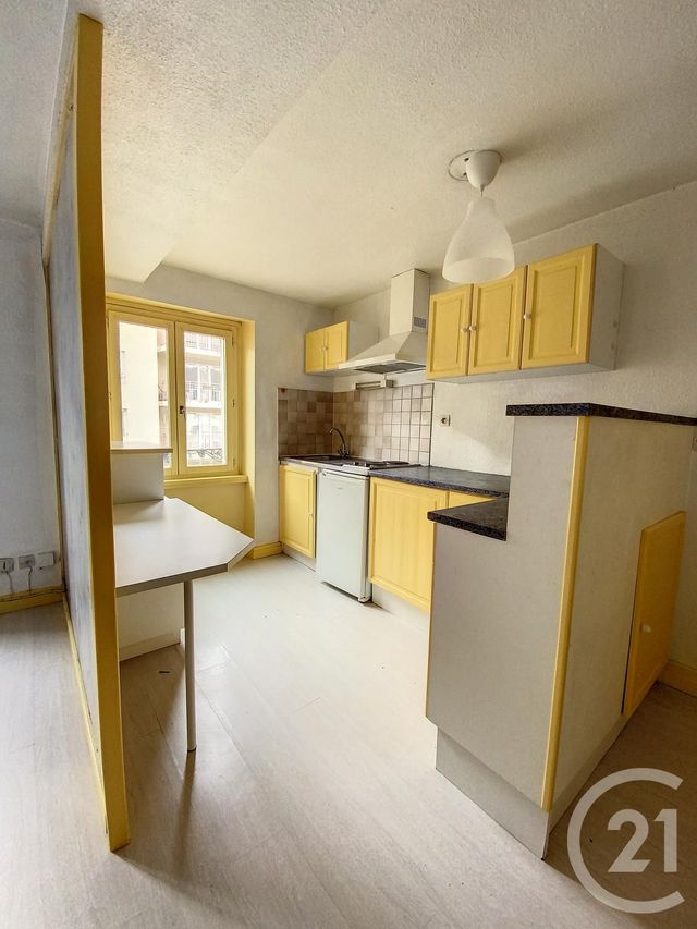 Appartement F2 bis à louer - 2 pièces - 43.21 m2 - CLERMONT FERRAND - 63 - AUVERGNE - Century 21 Stéphane Roume Immobilier