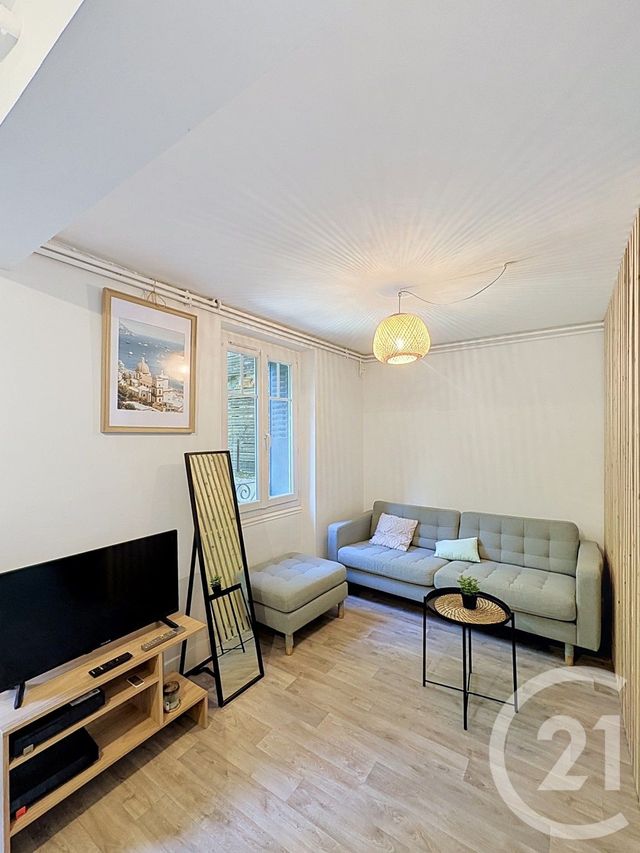 Appartement F1 bis à louer - 2 pièces - 30.19 m2 - CHAMALIERES - 63 - AUVERGNE - Century 21 Stéphane Roume Immobilier