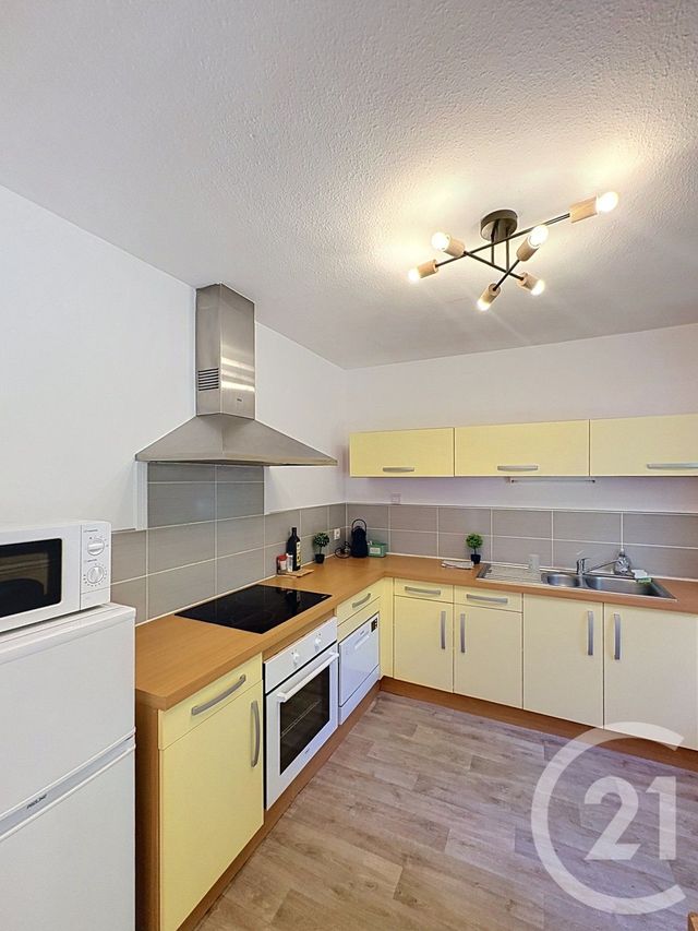 Appartement F1 bis à louer - 2 pièces - 30.19 m2 - CHAMALIERES - 63 - AUVERGNE - Century 21 Stéphane Roume Immobilier