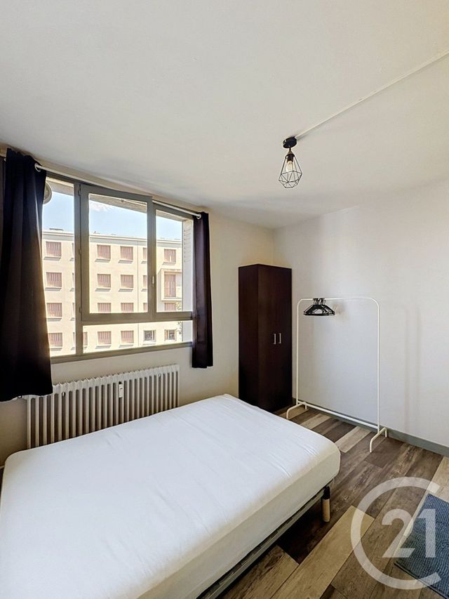 Appartement F1 bis à louer - 2 pièces - 19.51 m2 - CHAMALIERES - 63 - AUVERGNE - Century 21 Stéphane Roume Immobilier