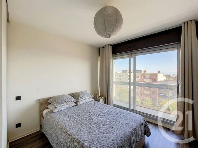 Appartement F2 à louer - 3 pièces - 49.53 m2 - CLERMONT FERRAND - 63 - AUVERGNE - Century 21 Stéphane Roume Immobilier
