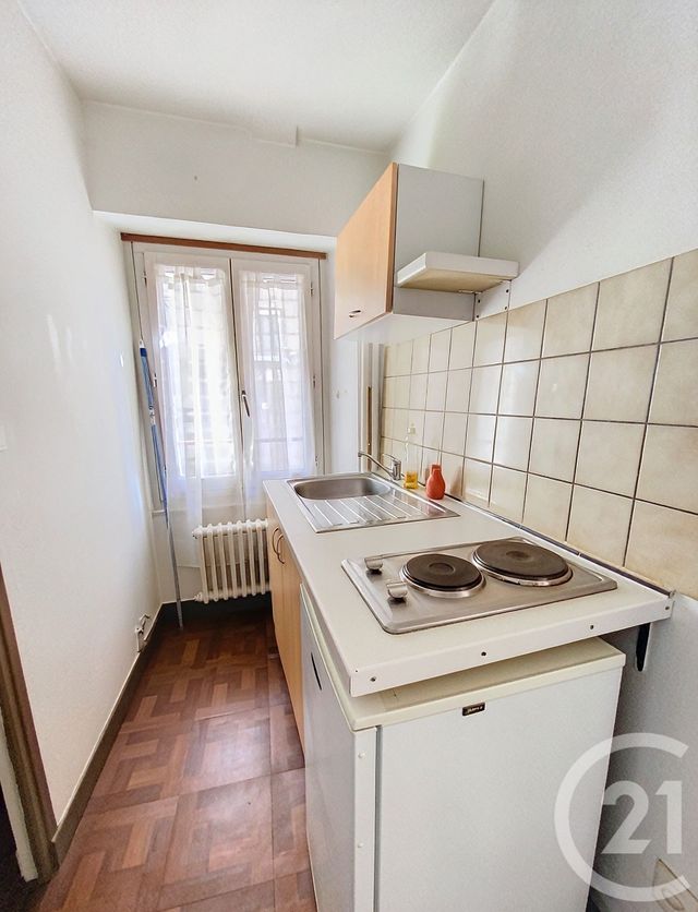 Appartement F1 à louer - 1 pièce - 32.49 m2 - CLERMONT FERRAND - 63 - AUVERGNE - Century 21 Stéphane Roume Immobilier