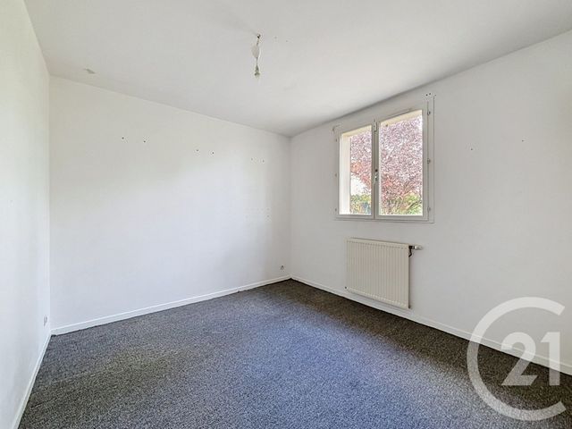 maison à vendre - 6 pièces - 118.0 m2 - PERIGNAT LES SARLIEVE - 63 - AUVERGNE - Century 21 Stéphane Roume Immobilier