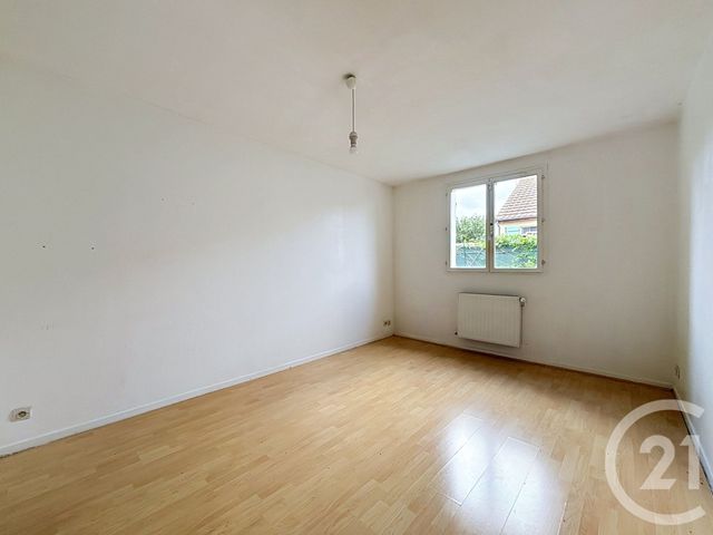 maison à vendre - 6 pièces - 118.0 m2 - PERIGNAT LES SARLIEVE - 63 - AUVERGNE - Century 21 Stéphane Roume Immobilier