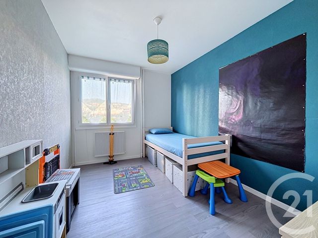 Appartement F5 à vendre - 5 pièces - 93.83 m2 - CLERMONT FERRAND - 63 - AUVERGNE - Century 21 Stéphane Roume Immobilier