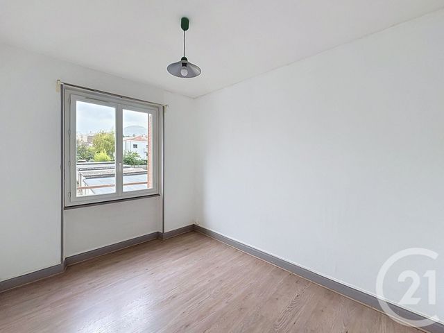Appartement F3 à louer - 3 pièces - 51.14 m2 - CLERMONT FERRAND - 63 - AUVERGNE - Century 21 Stéphane Roume Immobilier