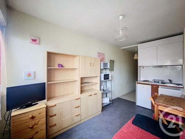 Appartement Studio à louer - 1 pièce - 16.62 m2 - CLERMONT FERRAND - 63 - AUVERGNE - Century 21 Stéphane Roume Immobilier