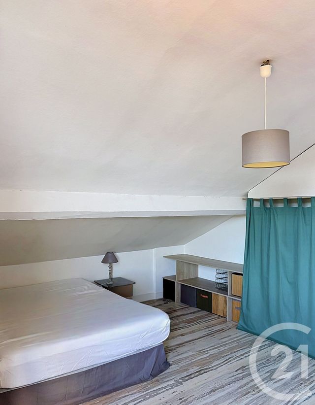 Appartement F3 à louer - 3 pièces - 52.56 m2 - CLERMONT FERRAND - 63 - AUVERGNE - Century 21 Stéphane Roume Immobilier