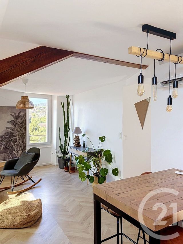 Appartement F3 à louer - 3 pièces - 52.56 m2 - CLERMONT FERRAND - 63 - AUVERGNE - Century 21 Stéphane Roume Immobilier
