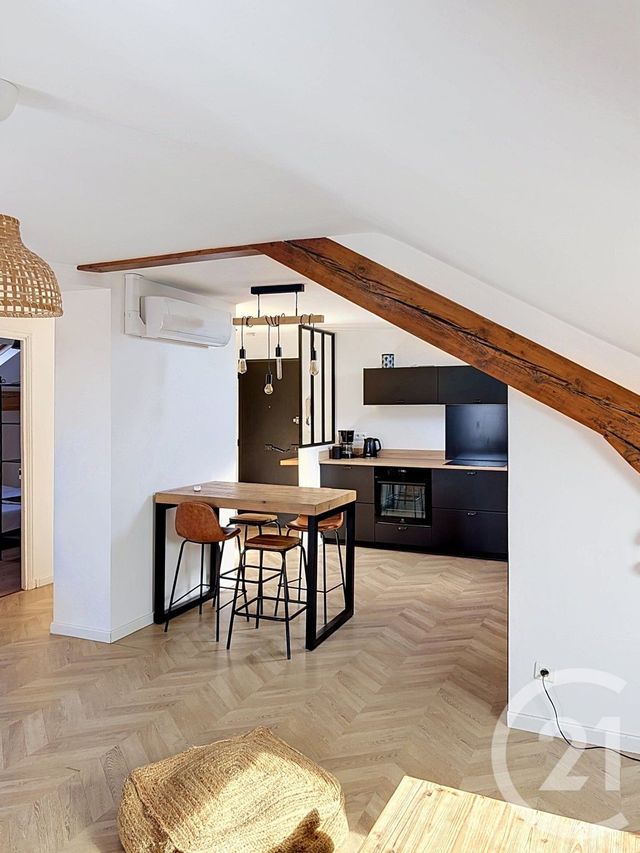 Appartement F3 à louer - 3 pièces - 52.56 m2 - CLERMONT FERRAND - 63 - AUVERGNE - Century 21 Stéphane Roume Immobilier