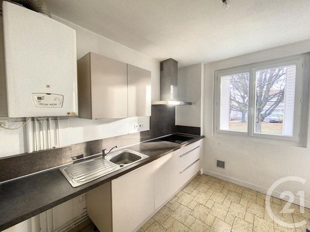 Appartement F5 à louer - 5 pièces - 79.08 m2 - CLERMONT FERRAND - 63 - AUVERGNE - Century 21 Stéphane Roume Immobilier