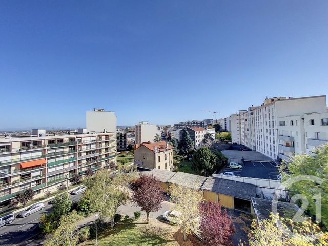 Appartement F3 bis à louer - 3 pièces - 62.13 m2 - CLERMONT FERRAND - 63 - AUVERGNE - Century 21 Stéphane Roume Immobilier