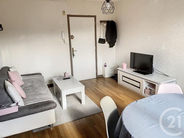 Appartement F2 à louer - 2 pièces - 42.02 m2 - CLERMONT FERRAND - 63 - AUVERGNE - Century 21 Stéphane Roume Immobilier
