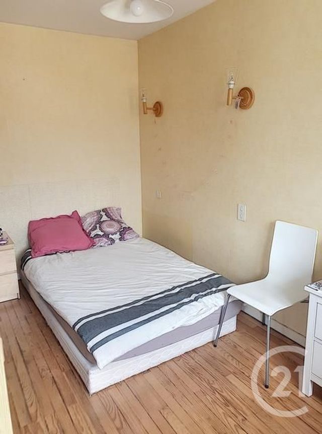 Appartement F2 à louer - 2 pièces - 42.02 m2 - CLERMONT FERRAND - 63 - AUVERGNE - Century 21 Stéphane Roume Immobilier