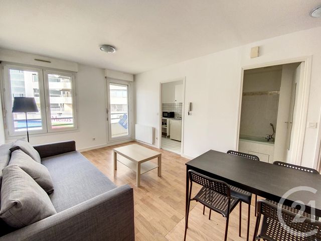 Appartement F1 à louer - 1 pièce - 25.81 m2 - CLERMONT FERRAND - 63 - AUVERGNE - Century 21 Stéphane Roume Immobilier