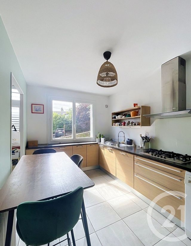 Appartement F4 à vendre - 4 pièces - 95.99 m2 - CLERMONT FERRAND - 63 - AUVERGNE - Century 21 Stéphane Roume Immobilier