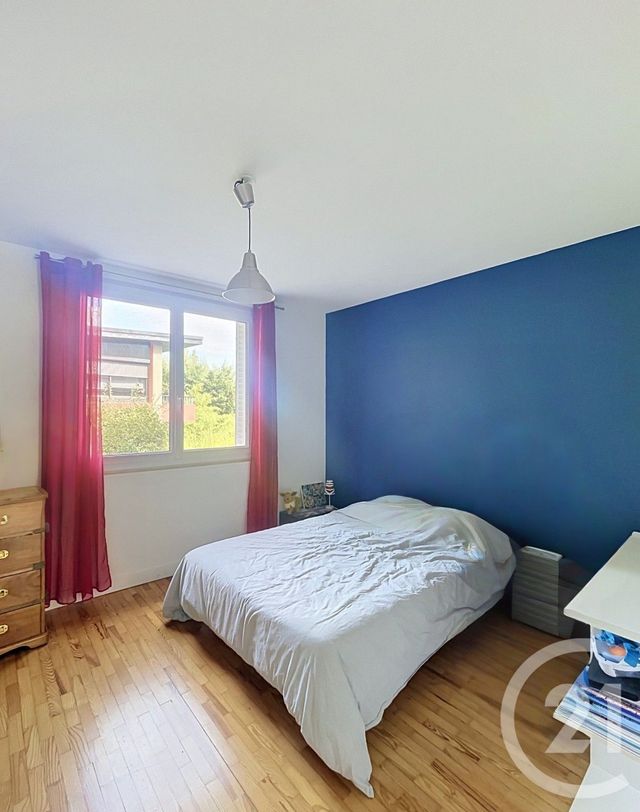 Appartement F4 à vendre - 4 pièces - 95.99 m2 - CLERMONT FERRAND - 63 - AUVERGNE - Century 21 Stéphane Roume Immobilier