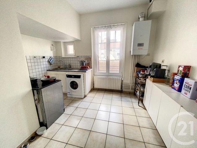 Appartement F4 à louer - 4 pièces - 84.24 m2 - CLERMONT FERRAND - 63 - AUVERGNE - Century 21 Stéphane Roume Immobilier