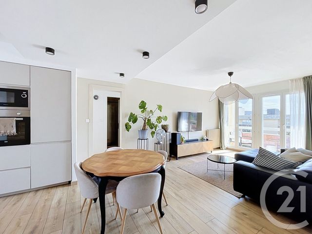 Appartement F3 à vendre - 3 pièces - 62.71 m2 - CLERMONT FERRAND - 63 - AUVERGNE - Century 21 Stéphane Roume Immobilier