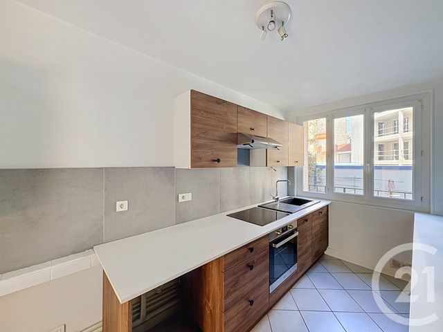 Appartement F3 à louer - 3 pièces - 60.16 m2 - CLERMONT FERRAND - 63 - AUVERGNE - Century 21 Stéphane Roume Immobilier