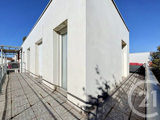 Appartement F4 à vendre - 4 pièces - 69.0 m2 - CLERMONT FERRAND - 63 - AUVERGNE - Century 21 Stéphane Roume Immobilier