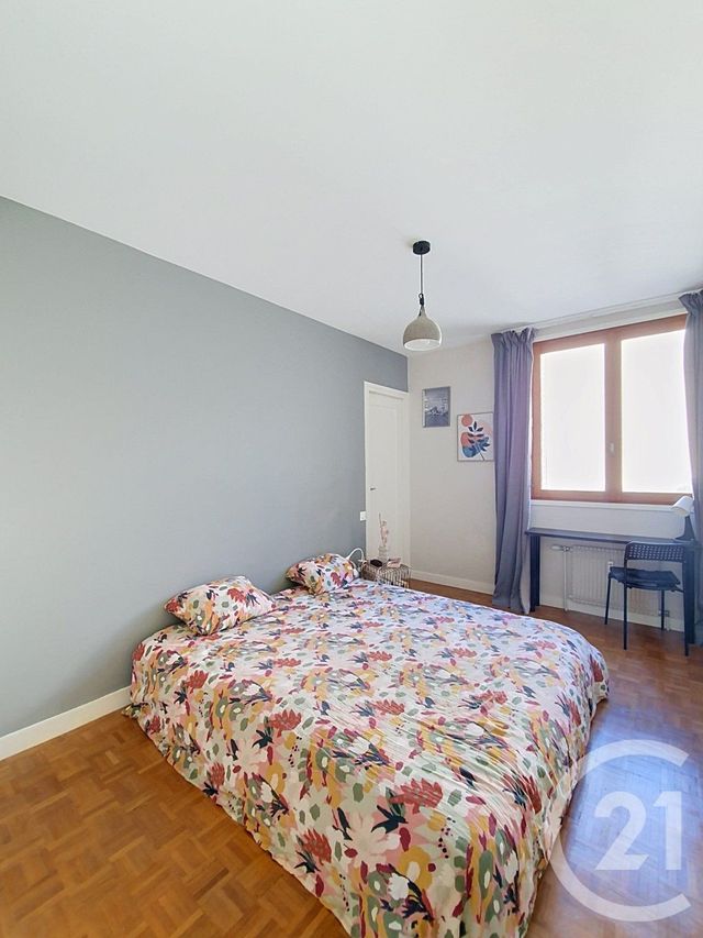 Appartement F5 à vendre - 5 pièces - 98.97 m2 - CLERMONT FERRAND - 63 - AUVERGNE - Century 21 Stéphane Roume Immobilier