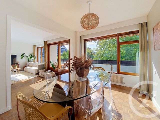 Appartement F5 à vendre - 5 pièces - 98.97 m2 - CLERMONT FERRAND - 63 - AUVERGNE - Century 21 Stéphane Roume Immobilier