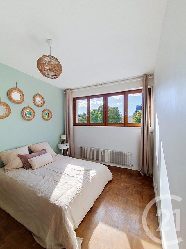 Appartement F5 à vendre - 5 pièces - 98.97 m2 - CLERMONT FERRAND - 63 - AUVERGNE - Century 21 Stéphane Roume Immobilier