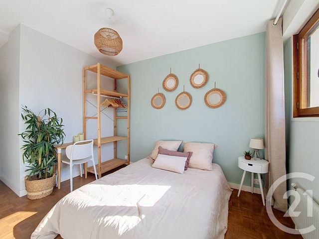 Appartement F5 à vendre - 5 pièces - 98.97 m2 - CLERMONT FERRAND - 63 - AUVERGNE - Century 21 Stéphane Roume Immobilier