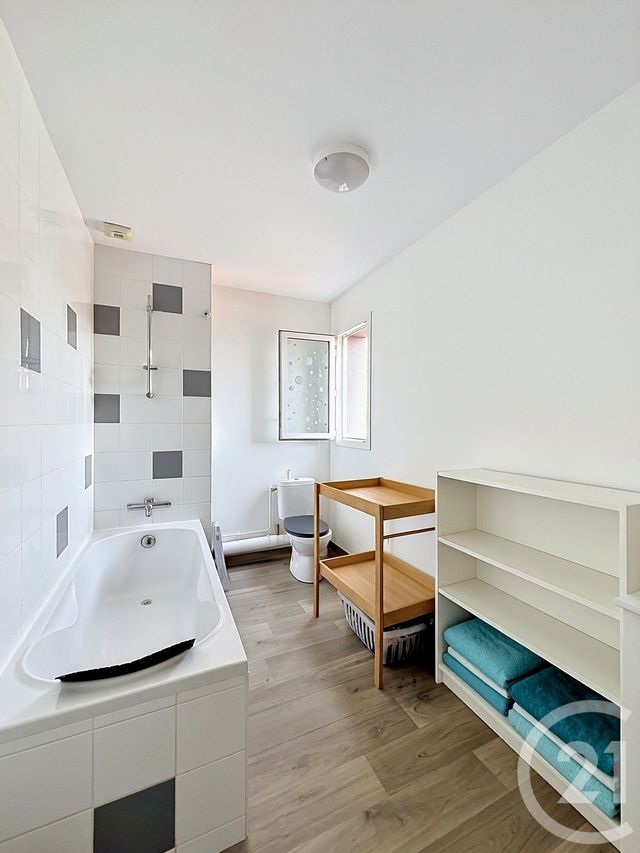 maison à vendre - 6 pièces - 98.76 m2 - CEBAZAT - 63 - AUVERGNE - Century 21 Stéphane Roume Immobilier
