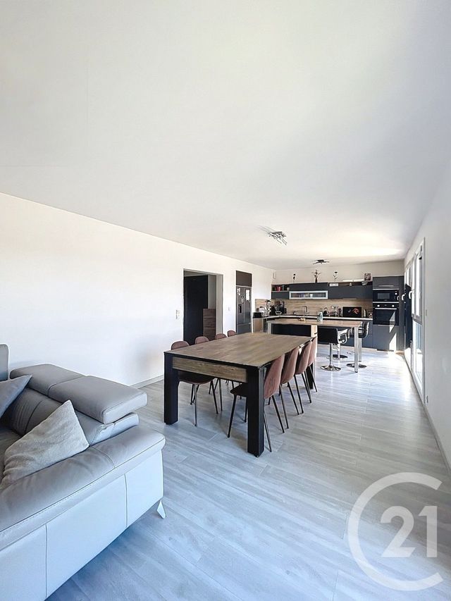 Appartement F5 à vendre - 5 pièces - 93.21 m2 - CLERMONT FERRAND - 63 - AUVERGNE - Century 21 Stéphane Roume Immobilier
