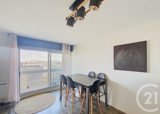 Appartement F2 à louer - 3 pièces - 49.53 m2 - CLERMONT FERRAND - 63 - AUVERGNE - Century 21 Stéphane Roume Immobilier