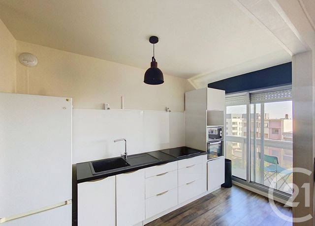 Appartement F2 à louer - 3 pièces - 49.53 m2 - CLERMONT FERRAND - 63 - AUVERGNE - Century 21 Stéphane Roume Immobilier