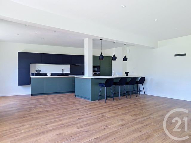 Appartement T6 à vendre - 5 pièces - 100.52 m2 - CHAMALIERES - 63 - AUVERGNE - Century 21 Stéphane Roume Immobilier
