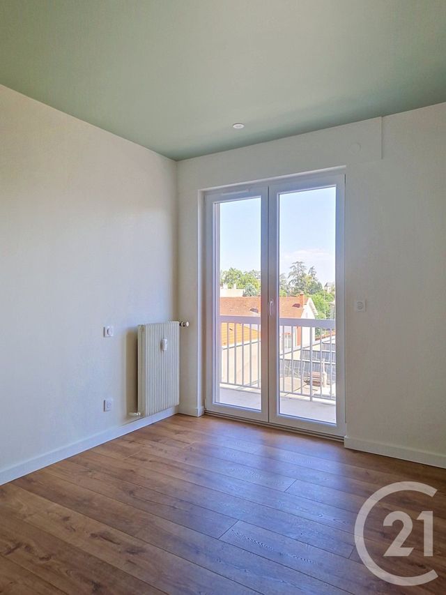 Appartement T6 à vendre - 5 pièces - 100.52 m2 - CHAMALIERES - 63 - AUVERGNE - Century 21 Stéphane Roume Immobilier