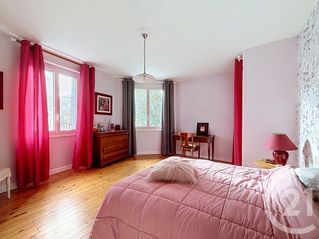 Appartement F4 à vendre - 4 pièces - 109.0 m2 - CLERMONT FERRAND - 63 - AUVERGNE - Century 21 Stéphane Roume Immobilier
