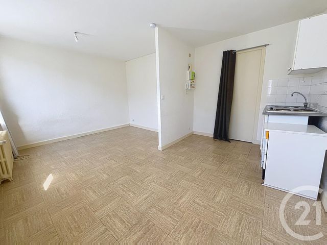 Appartement F1 à louer - 1 pièce - 20.0 m2 - CLERMONT FERRAND - 63 - AUVERGNE - Century 21 Stéphane Roume Immobilier