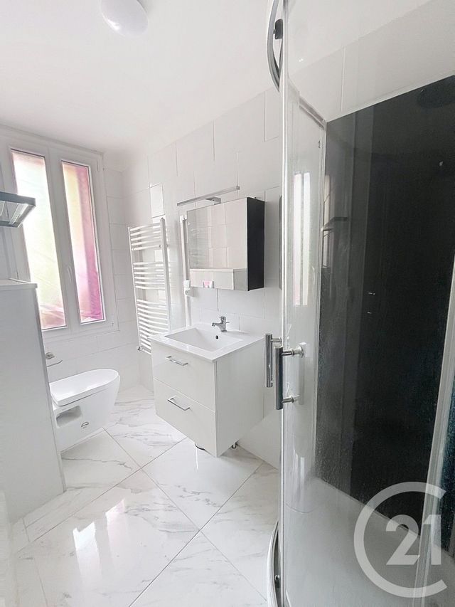 maison à louer - 6 pièces - 165.72 m2 - CLERMONT FERRAND - 63 - AUVERGNE - Century 21 Stéphane Roume Immobilier
