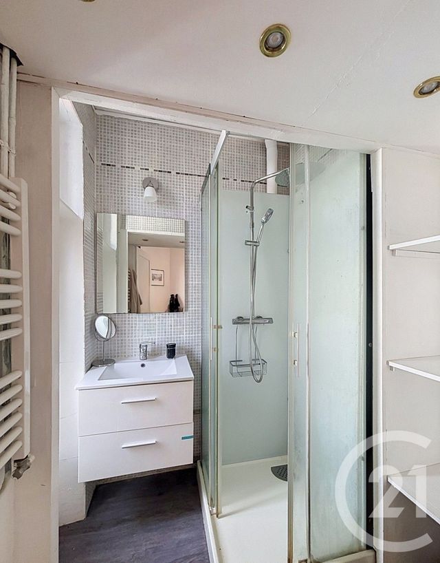 Appartement F2 à vendre - 2 pièces - 45.29 m2 - CLERMONT FERRAND - 63 - AUVERGNE - Century 21 Stéphane Roume Immobilier