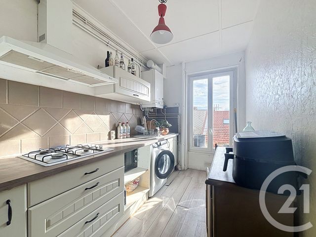 Appartement F2 à vendre - 2 pièces - 45.29 m2 - CLERMONT FERRAND - 63 - AUVERGNE - Century 21 Stéphane Roume Immobilier