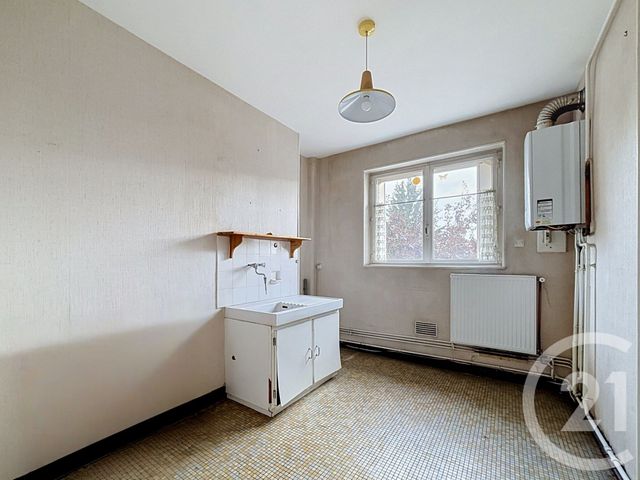 Appartement F2 à vendre - 2 pièces - 47.84 m2 - CHAMALIERES - 63 - AUVERGNE - Century 21 Stéphane Roume Immobilier