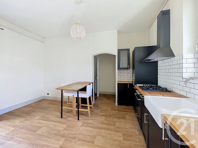 Appartement F2 à vendre - 2 pièces - 40.92 m2 - CLERMONT FERRAND - 63 - AUVERGNE - Century 21 Stéphane Roume Immobilier