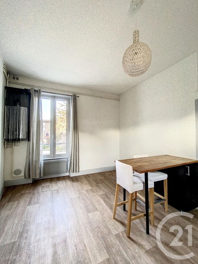 Appartement F2 à vendre - 2 pièces - 40.92 m2 - CLERMONT FERRAND - 63 - AUVERGNE - Century 21 Stéphane Roume Immobilier