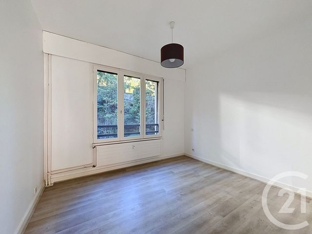 Appartement F6 à vendre - 6 pièces - 150.0 m2 - ROYAT - 63 - AUVERGNE - Century 21 Stéphane Roume Immobilier