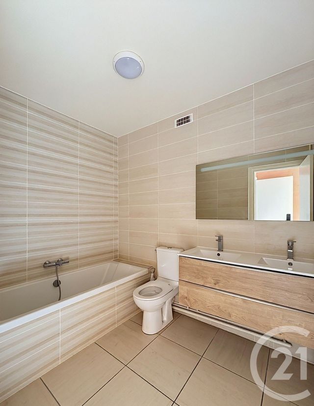 Appartement F6 à vendre - 6 pièces - 150.0 m2 - ROYAT - 63 - AUVERGNE - Century 21 Stéphane Roume Immobilier