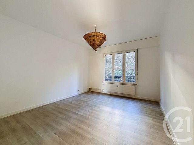 Appartement F6 à vendre - 6 pièces - 150.0 m2 - ROYAT - 63 - AUVERGNE - Century 21 Stéphane Roume Immobilier