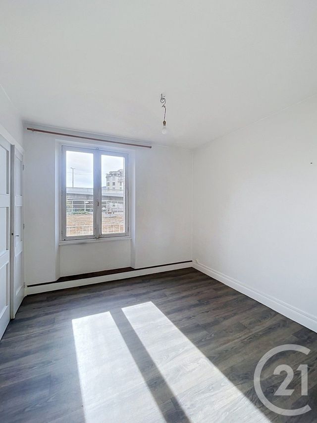 Appartement F4 à vendre - 4 pièces - 77.64 m2 - CLERMONT FERRAND - 63 - AUVERGNE - Century 21 Stéphane Roume Immobilier