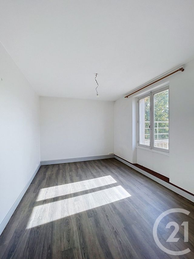 Appartement F4 à vendre - 4 pièces - 77.64 m2 - CLERMONT FERRAND - 63 - AUVERGNE - Century 21 Stéphane Roume Immobilier