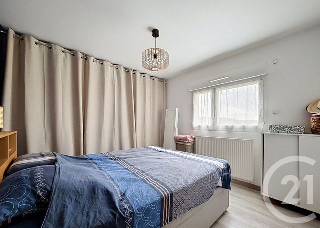 Appartement F3 à vendre - 3 pièces - 61.47 m2 - CLERMONT FERRAND - 63 - AUVERGNE - Century 21 Stéphane Roume Immobilier